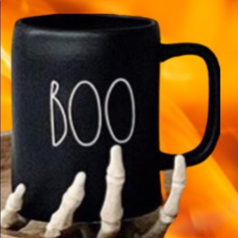 NWOT Rae Dunn BOO Halloween Mug Black